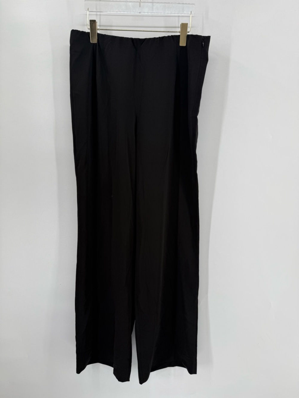 Chicos black wide leg pants with side‎ zip NWT size 2 - Large